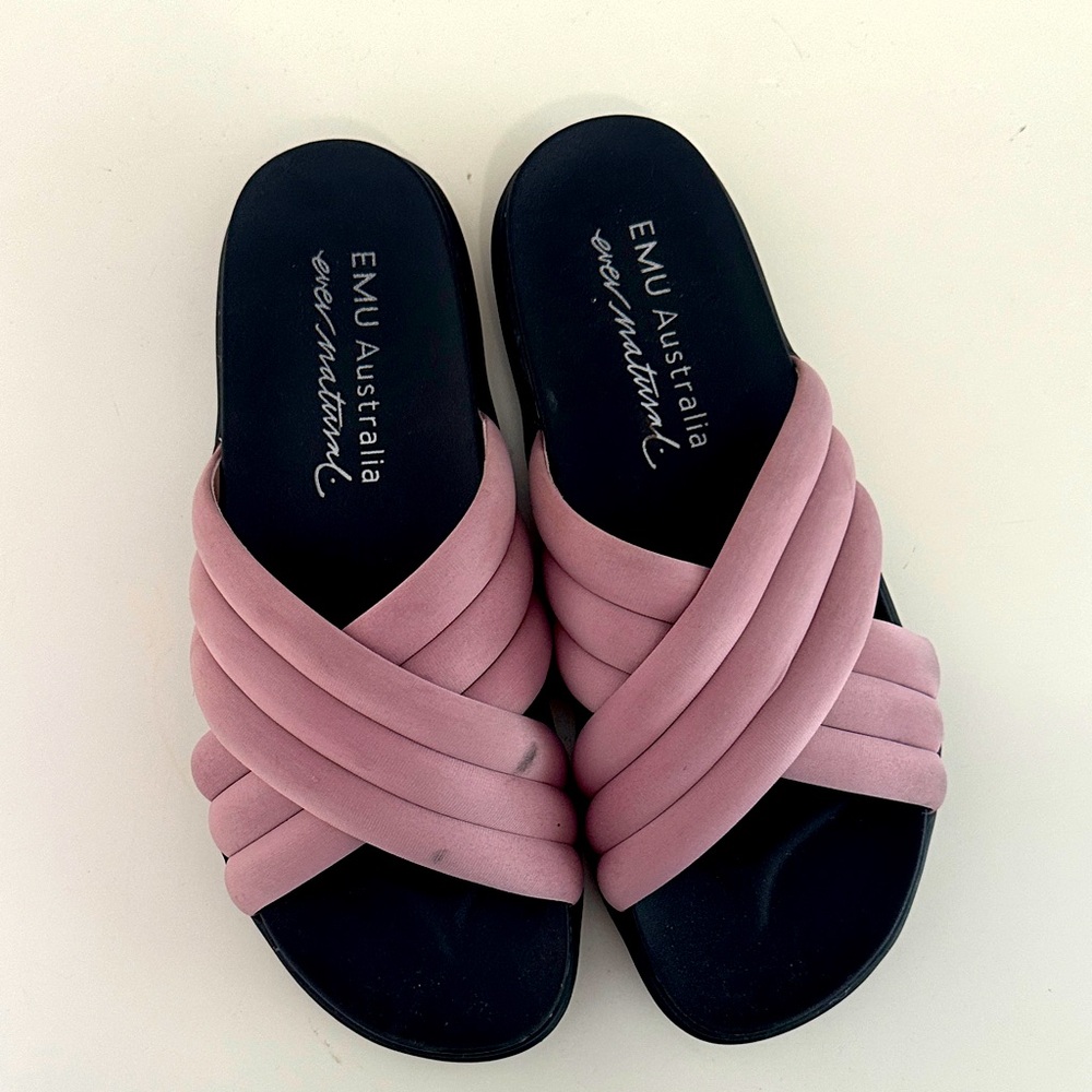 Emu Australia Mauve Pink Slide Sandals Women’s 10 // Men’s 9
